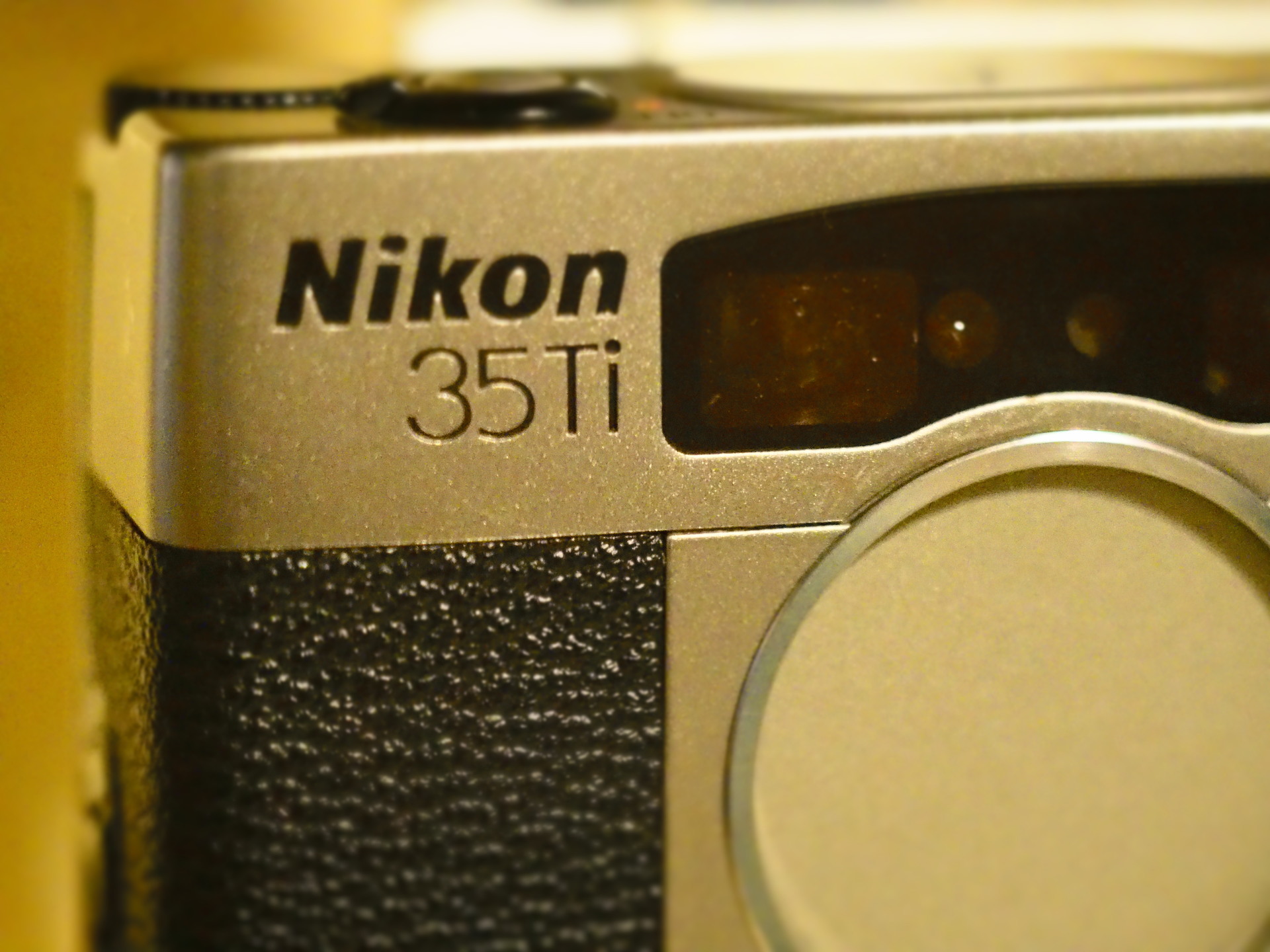 Nikon 35 Ti ジャンク